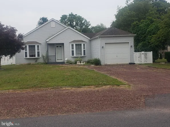 7 Glamar Dr, Bridgeton, NJ 08302