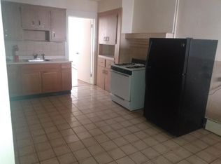 660 N 8th St APT 2, Newark, NJ 07107