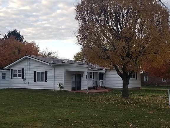 4th image of 601 Stichter St