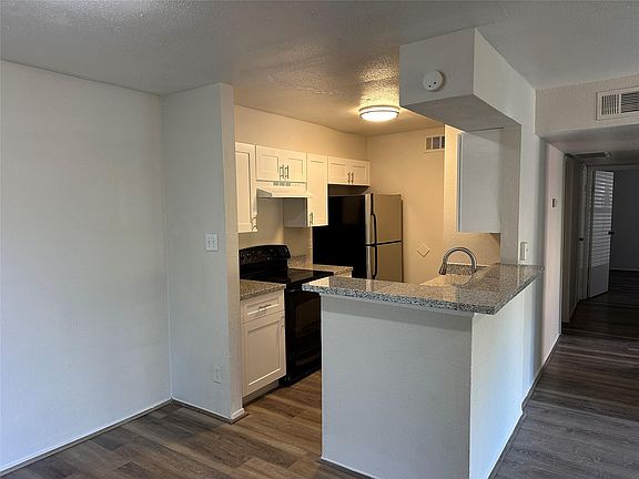 2nd image of 10100 S Gessner Rd APT 212