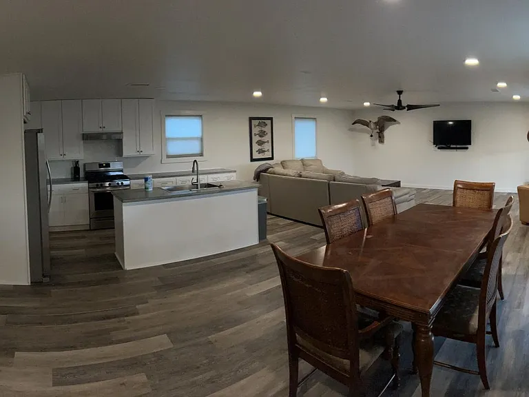 169 Smith Ln — Photo 3