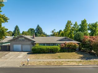 806 V St, Springfield, OR 97477