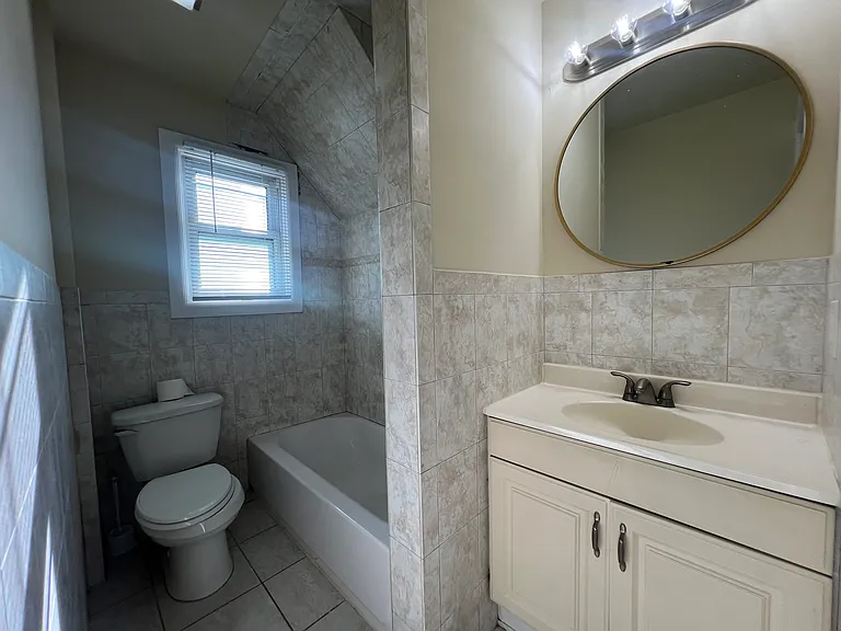 9 Bloomingdale Ave #2 — Photo 15