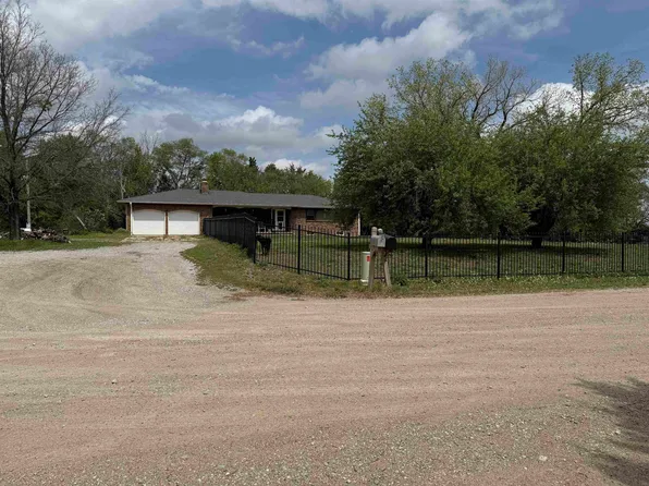 9460 W 79th St S, Clearwater, KS 67026