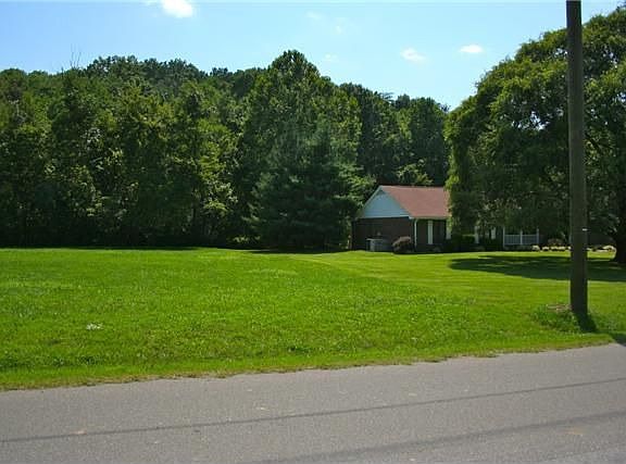 2nd image of 6500 Arrowhead Springs Ct