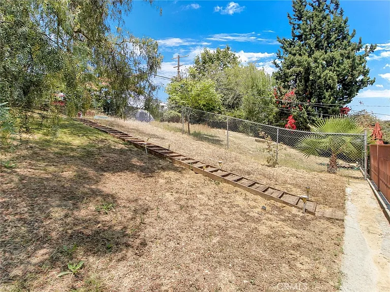 3207 Kenneth Dr — Photo 23