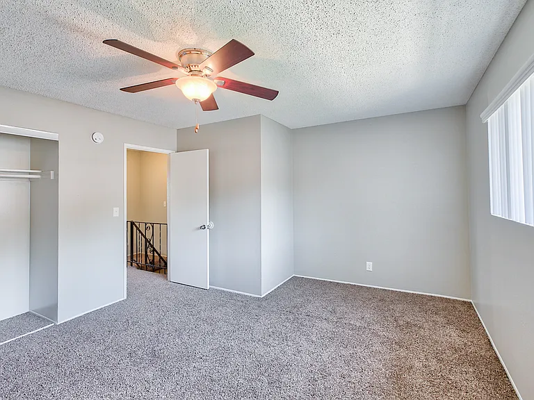 690 W San Jose Ave — Photo 10