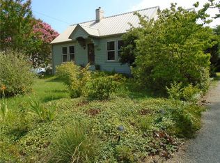 1113 Walnut St, Reidsville, NC 27320