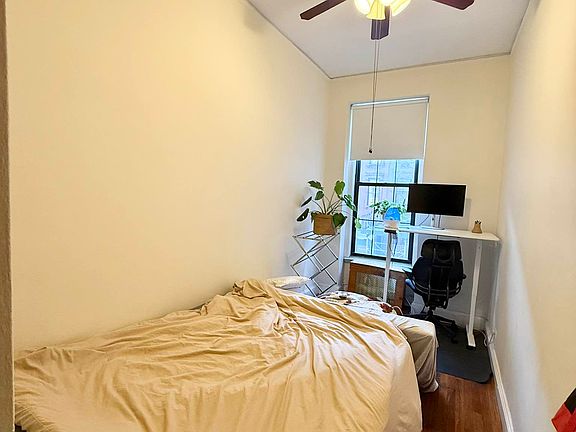 4th image of 159 W 73rd St APT 3F