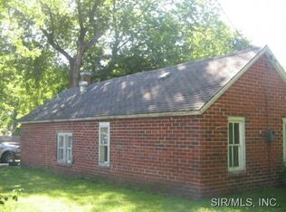 721 Walnut St, Carrollton, IL 62016