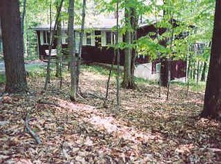 42 Maple Ln, Lake Ariel, PA 18436