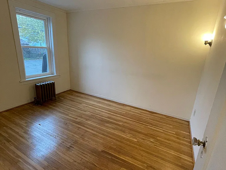 1170 Kenmore Ave #4 — Photo 26