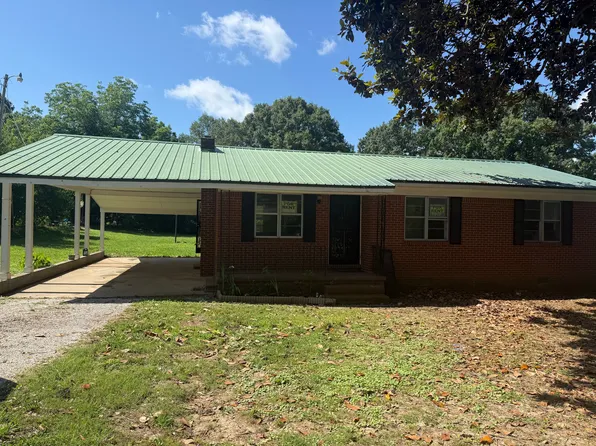 205 Crestview Dr, Holly Springs, MS 38635