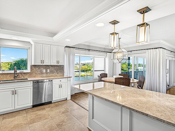 5th image of 86 Macfarlane Drive #4d