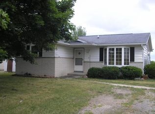 1813 Van Geisen Rd, Caro, MI 48723