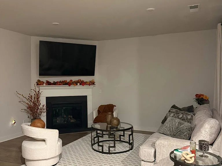 659 Ballard Dr — Photo 9