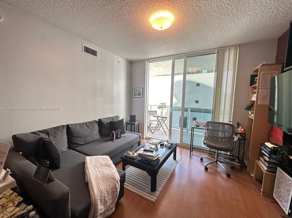 601 NE 23rd St APT 901, Miami, FL 33137