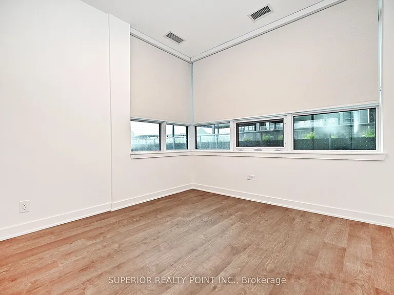 30 Upper Mall Way #A214 — Photo 23