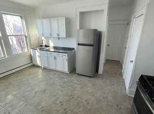 67 Fabyan Pl #3R, Newark, NJ 07108