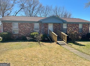 1008 E 12th St, West Point, GA 31833