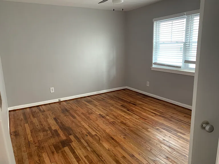 286 9th St NE #2 — Photo 9
