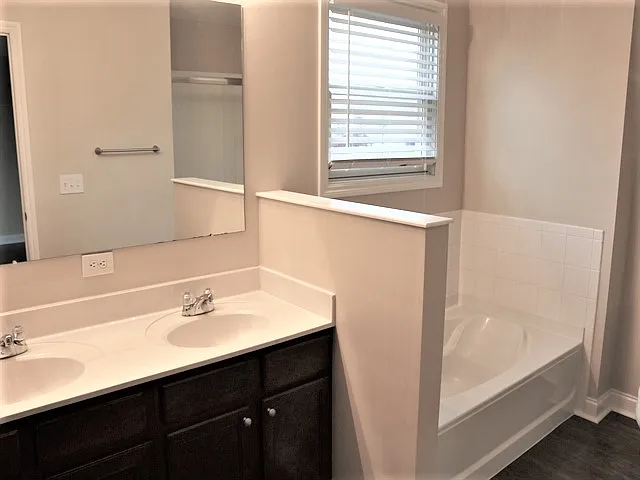 386 Hemhill Dr — Photo 8