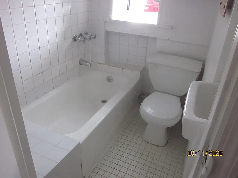 198 Wilson St #5 — Photo 9