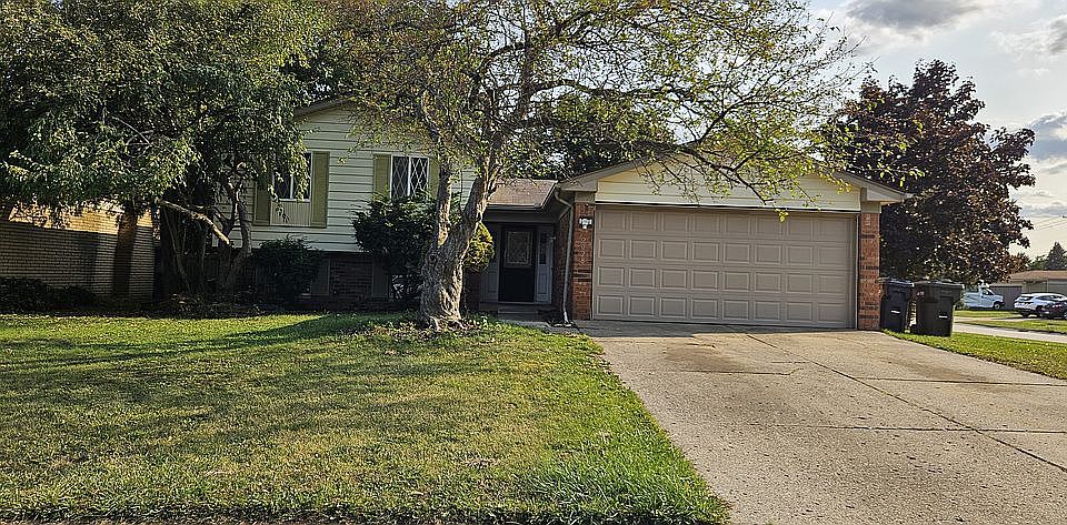 Large corner lot