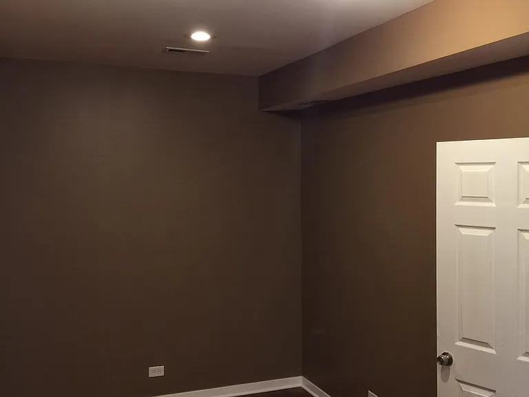 2035 N Avers Ave #2 — Photo 23