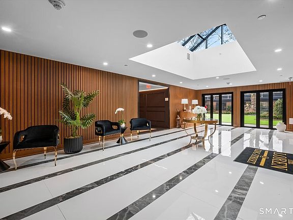 3rd image of 1188 King St #112