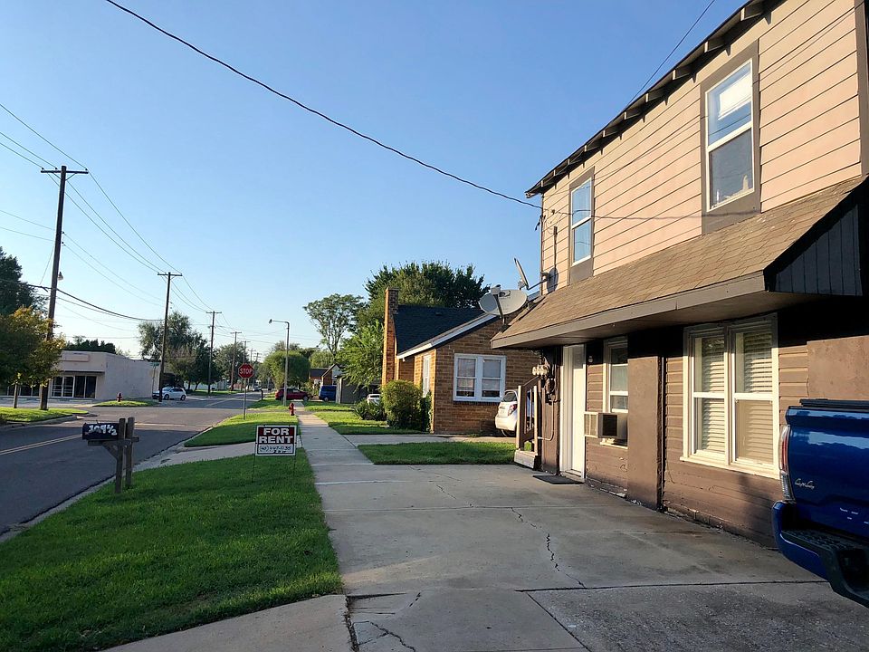 1st image of 109 1/2 S Findlay Ave