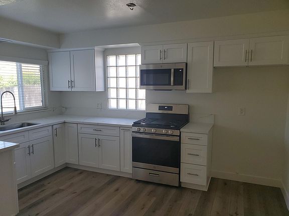 4th image of 14429 San Cristobal Dr
