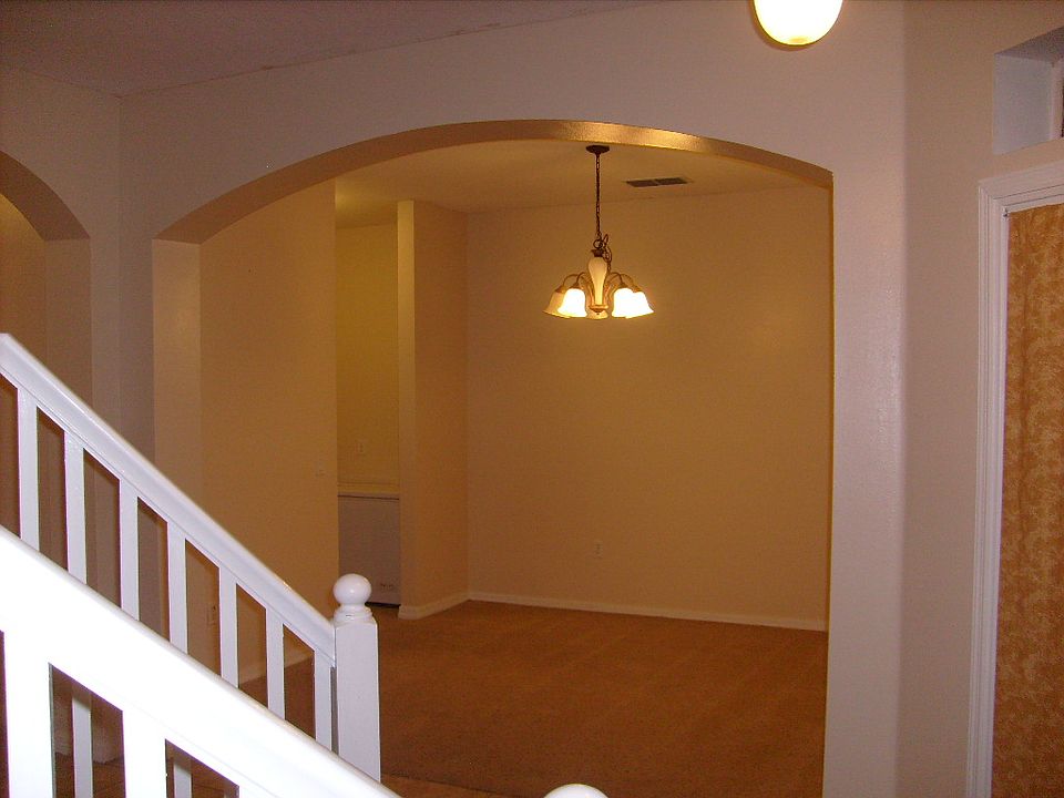 1st image of 3226 Hopewell Dr