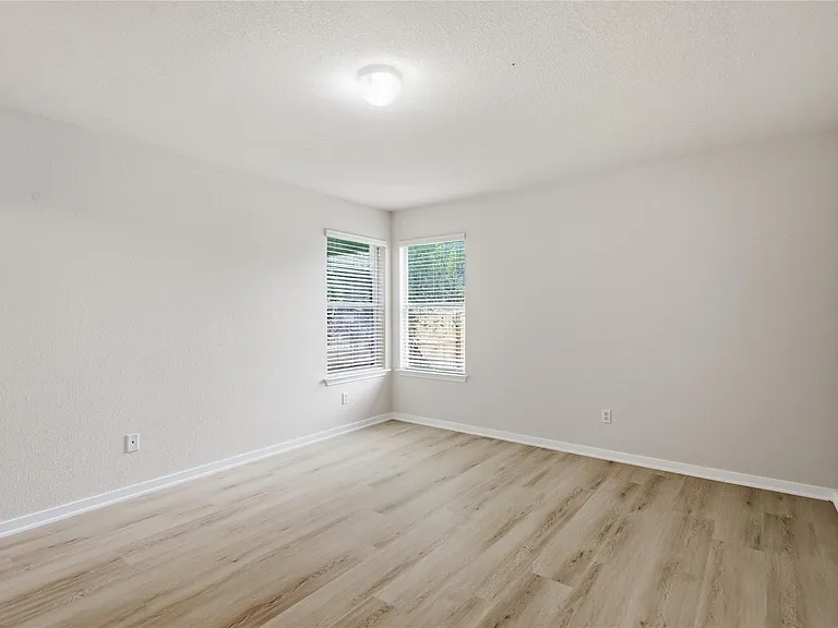 3774 Castle Rock Dr — Photo 10