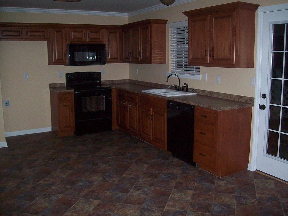 2nd image of 2816 Hidden Trail Ln