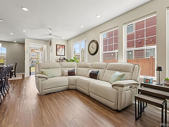 3rd image of 7602 S Yakima Court