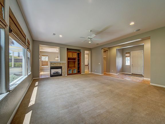 5th image of 2637 Beechwood Dr