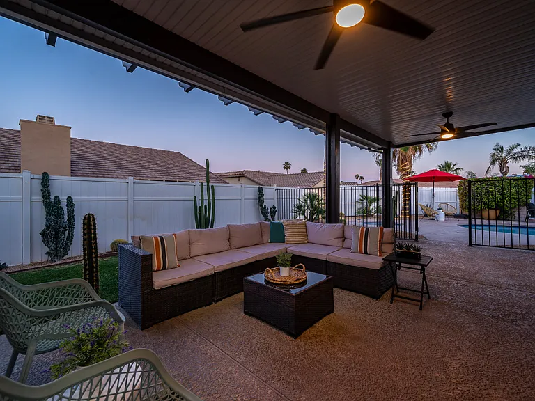 Calico Cir — Photo 4