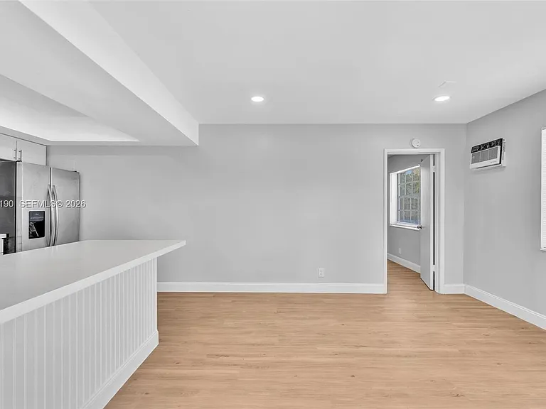 161 NW 40th St #1 — Photo 1