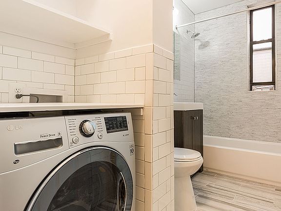 5th image of 3064 34th St APT 4D