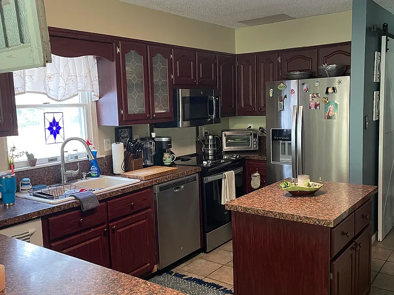 5120 Locust Ct — Photo 5