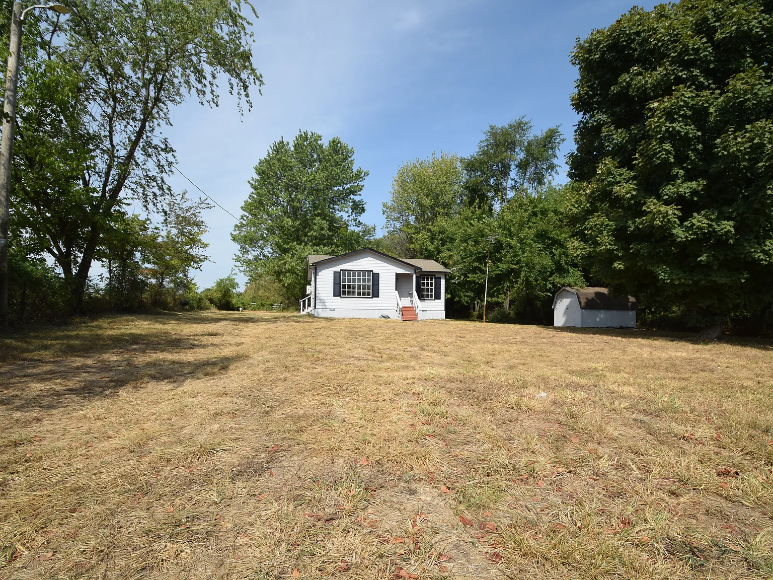 1 bed, 736 sqft, $1,000 — Photo 1