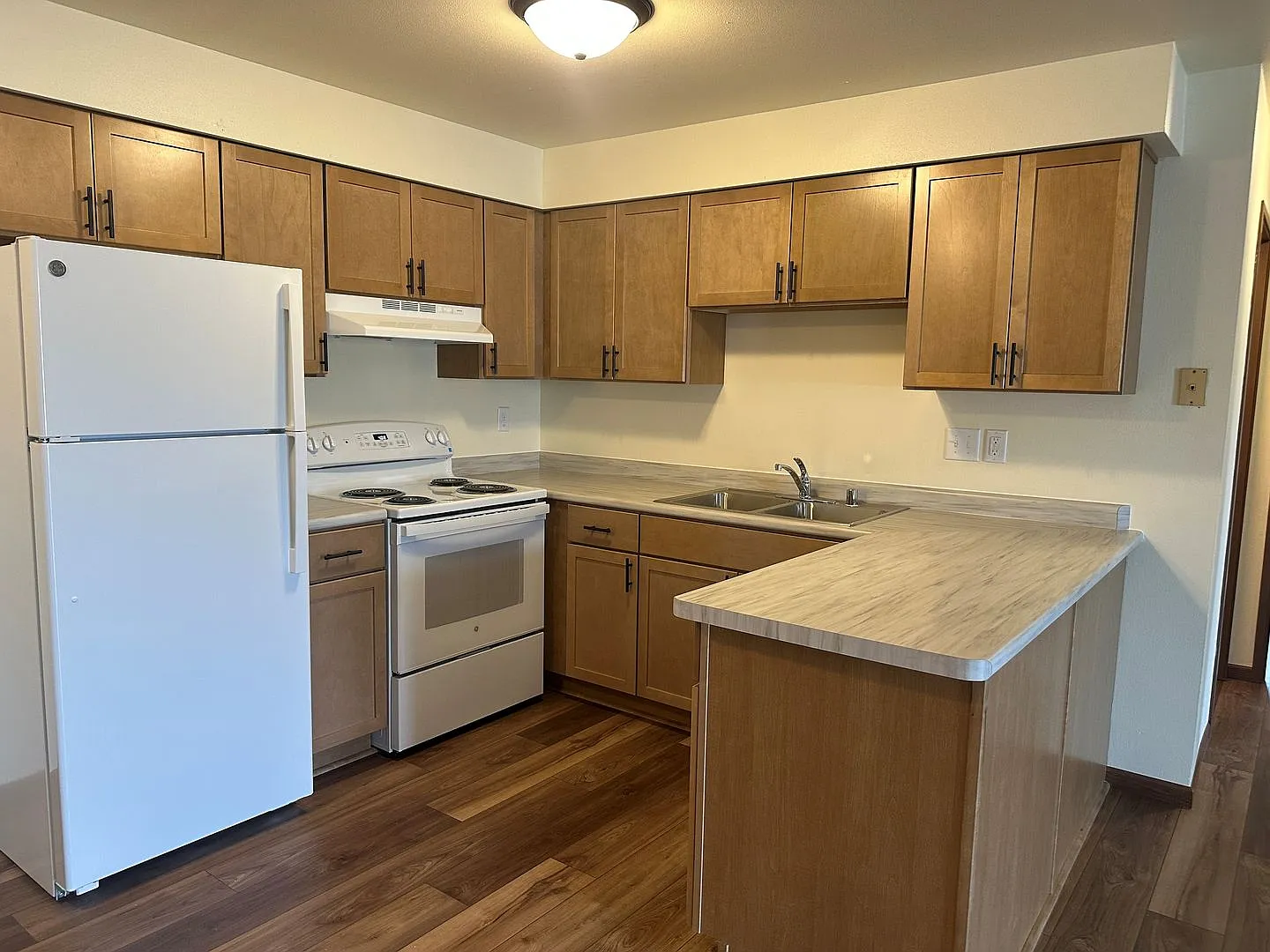Shadow Creek Apartments — Photo 3
