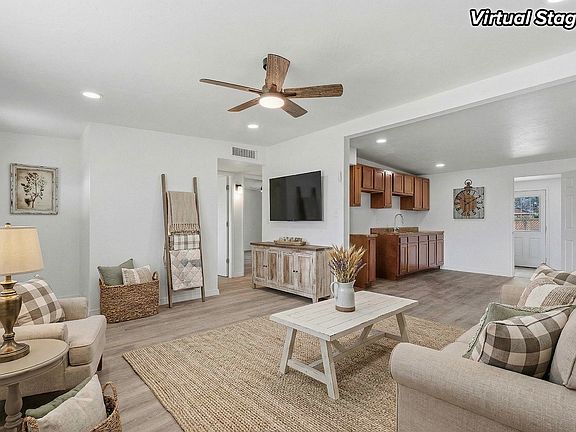 2nd image of 2519 E Parkside Dr