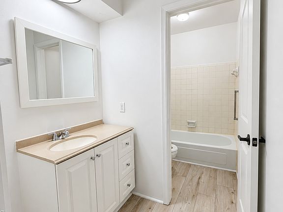 3rd image of 4446 E 68th St Unit 391