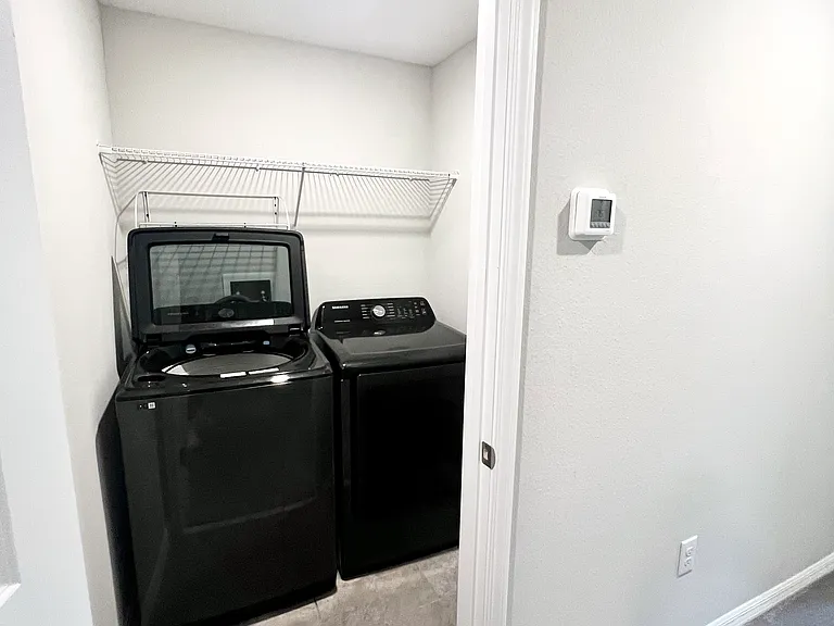 9731 Pembrooke Pines Dr — Photo 6