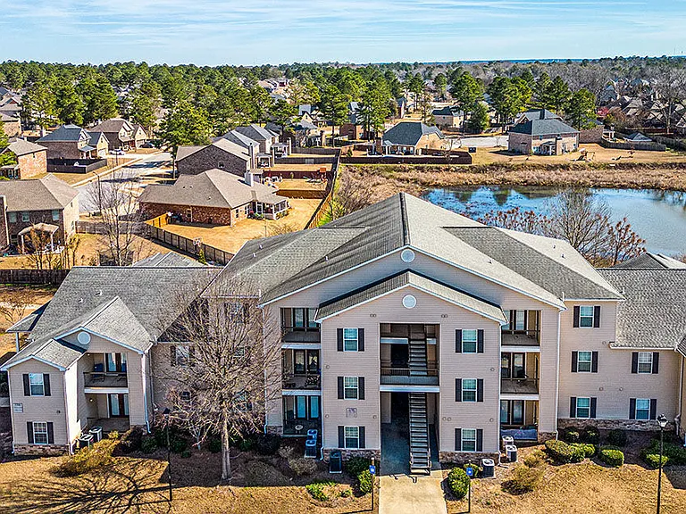 Houston Lake Apartments — Photo 34