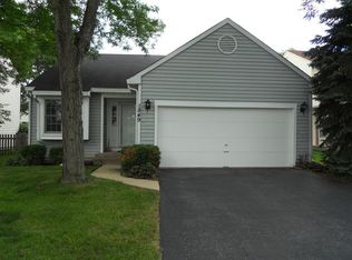 1849 Grosse Pointe Cir, Hanover Park, IL 60133