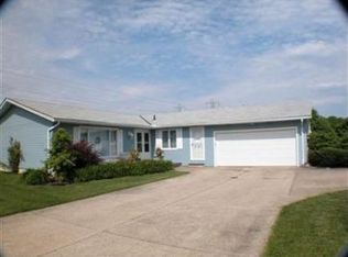 13636 Byron Blvd, Middleburg Heights, OH