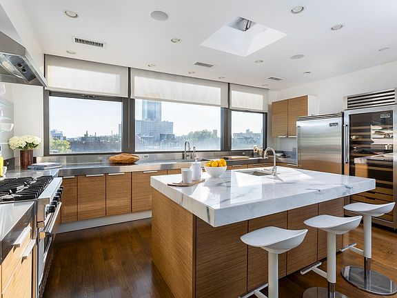 5th image of 234 W Newton St #Penthouse